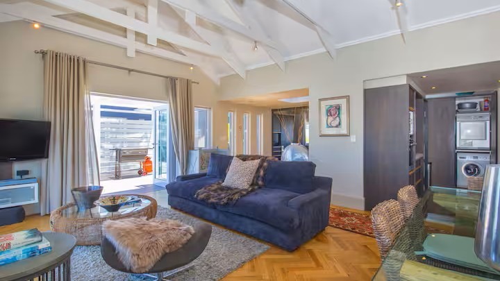 To Let 1 Bedroom Property for Rent in Thesen Islands Western Cape